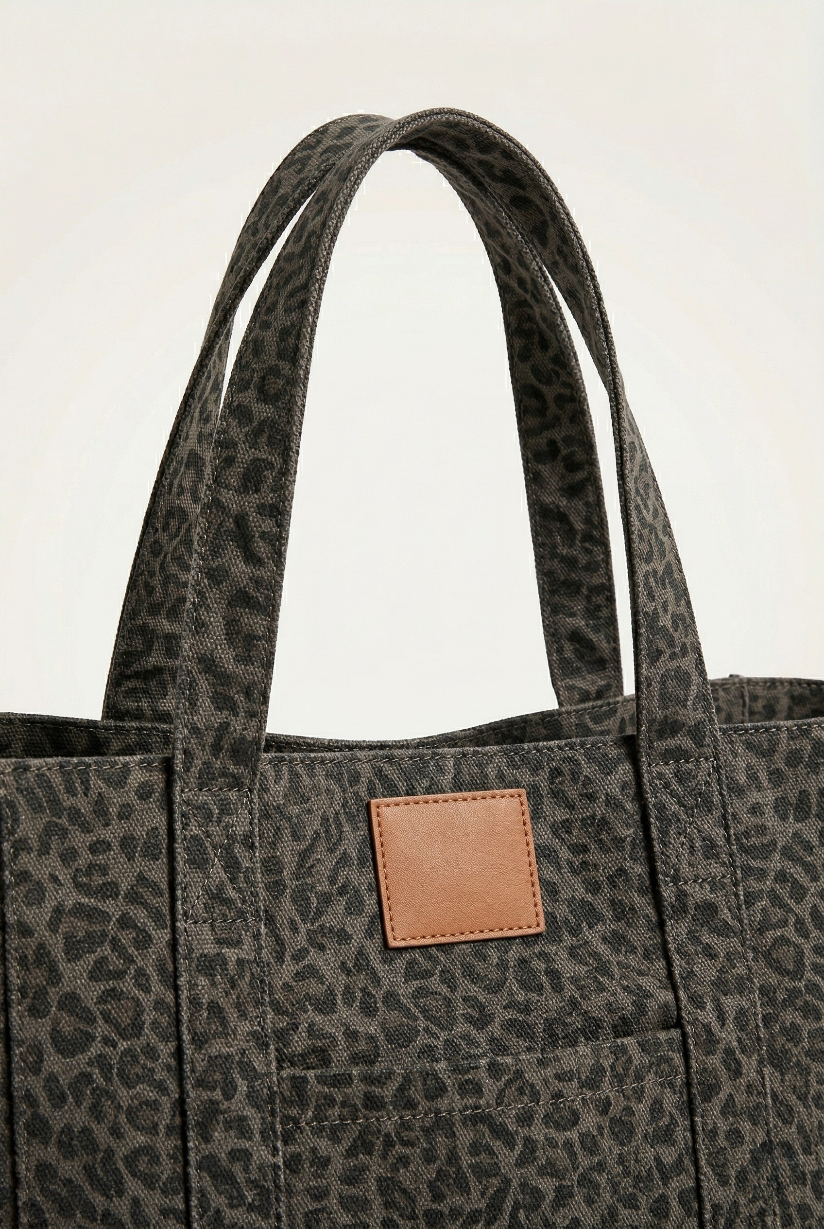 Sac cabas toile motif léopard