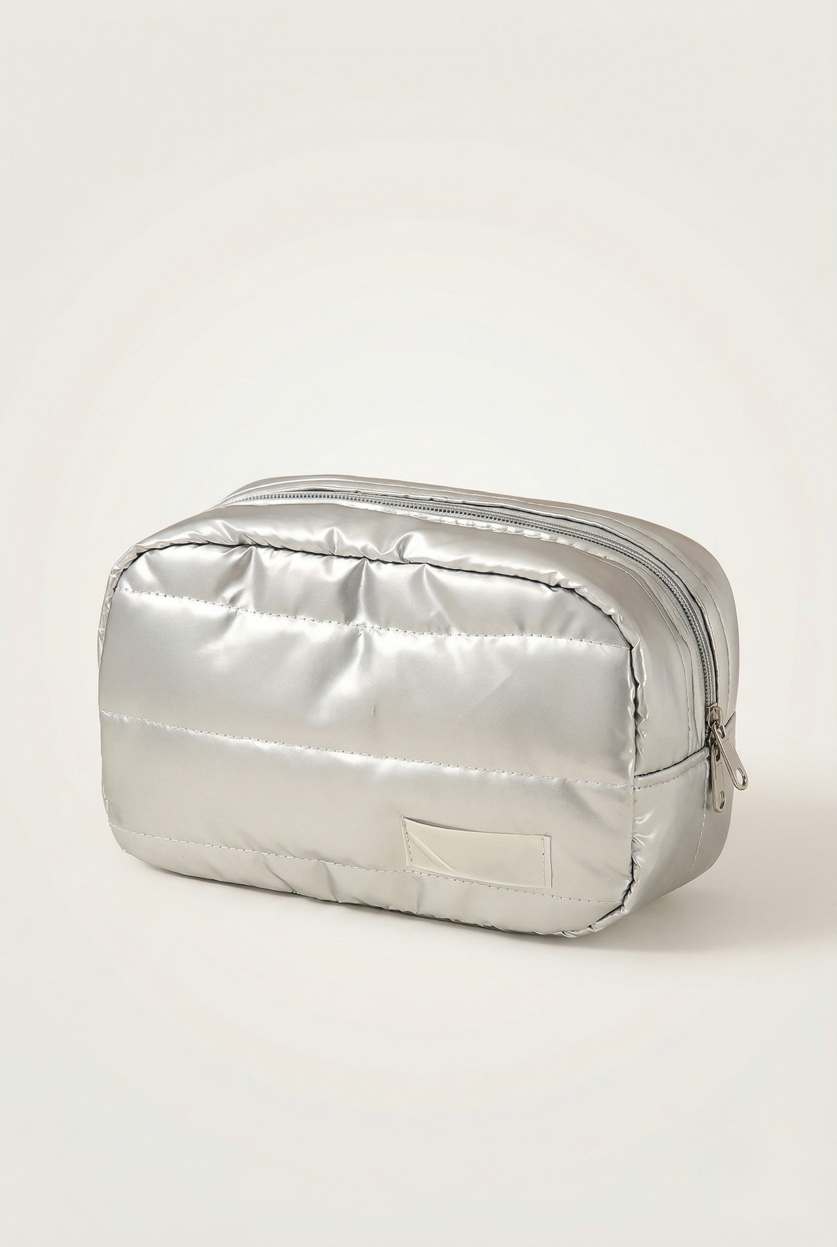 Trousse de toilette argenté