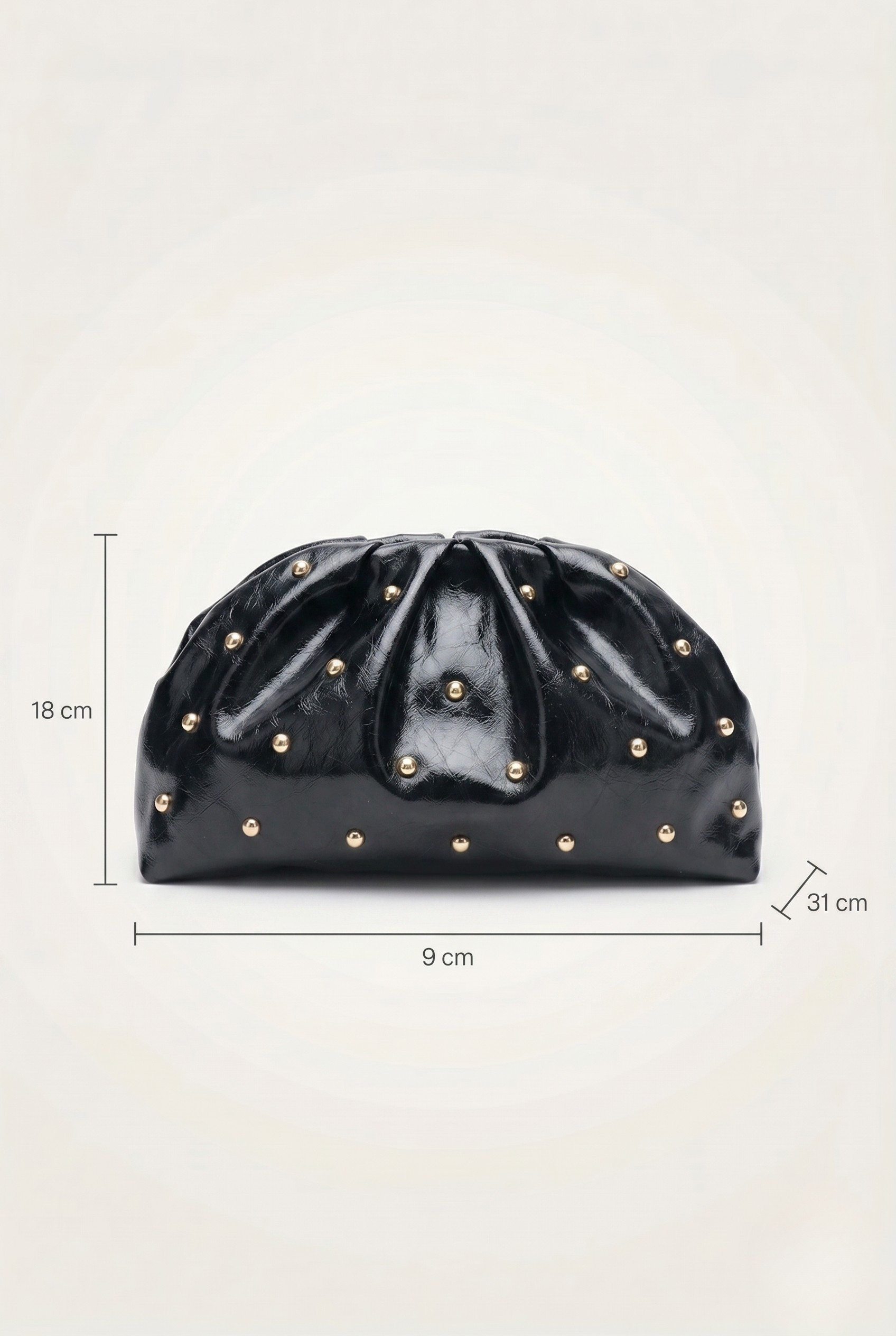 Pochette cloutée